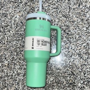 STANLEY The Quencher H2.0 Flowstate Tumbler | 40oz JADE **New LIMITED Color**
